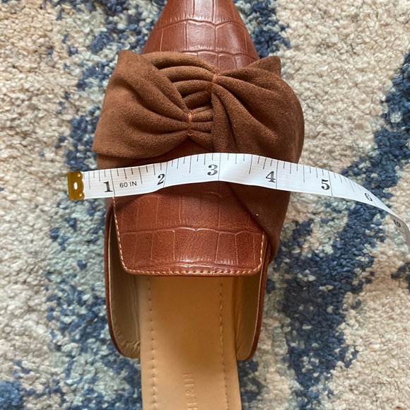 ❤️Croc Embossed Twist Flat Mules - Picture 7 of 8